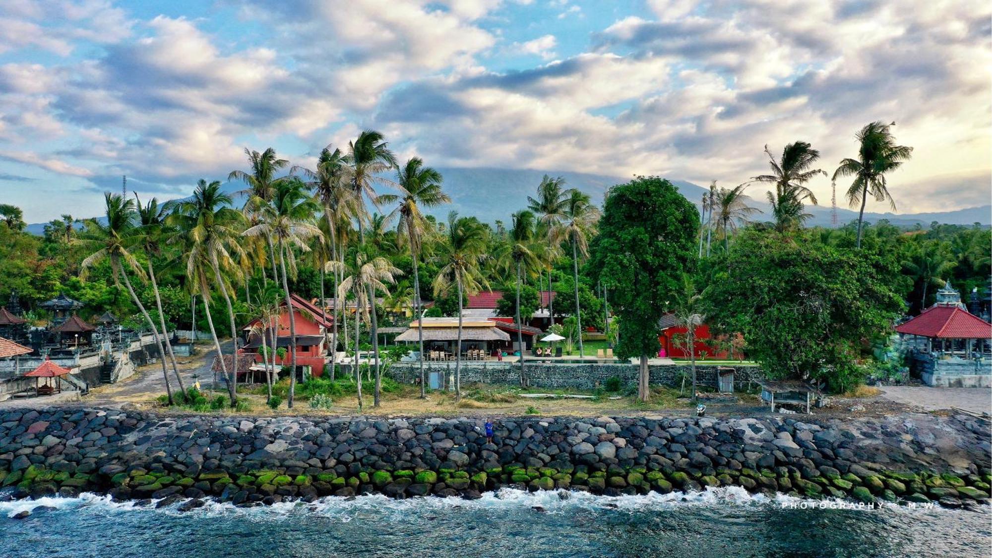 Pebble&Fins Bali Dive Resort Tulamben Exterior foto